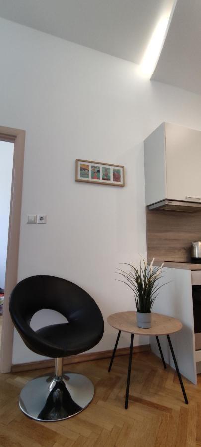 אופטיה Apartment Milani With Private Garage מראה חיצוני תמונה