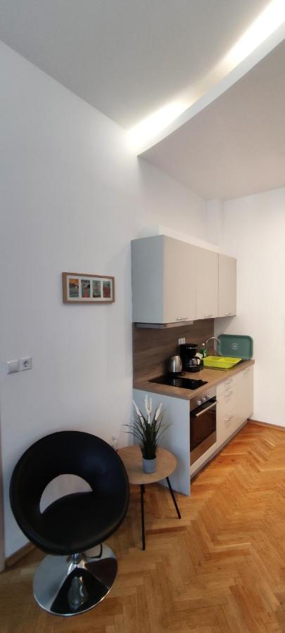 אופטיה Apartment Milani With Private Garage מראה חיצוני תמונה