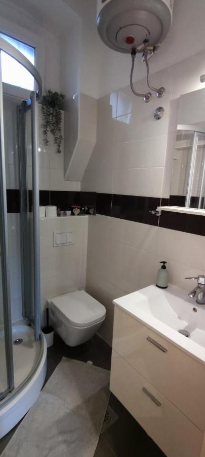 אופטיה Apartment Milani With Private Garage מראה חיצוני תמונה